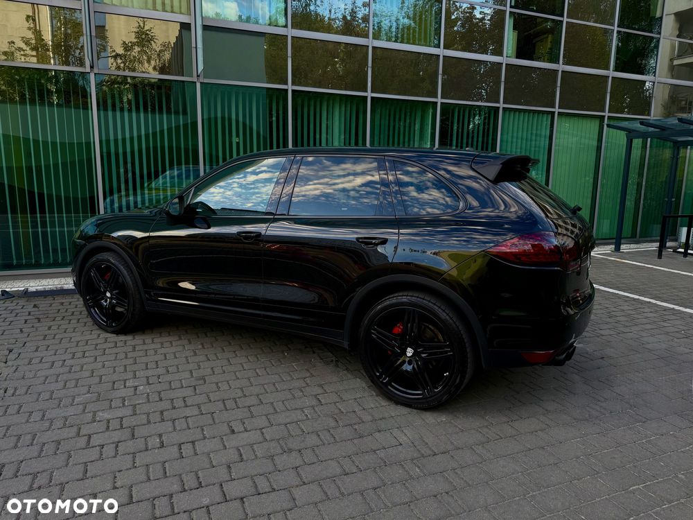 Porsche Cayenne Tiptronic S - 13