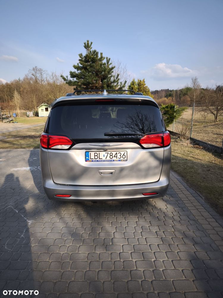 Chrysler Pacifica - 9