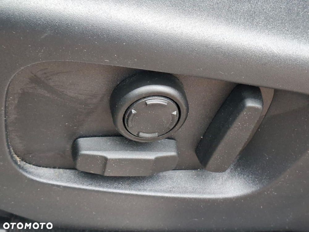 Land Rover Discovery Sport D200 Dynamic SE - 28
