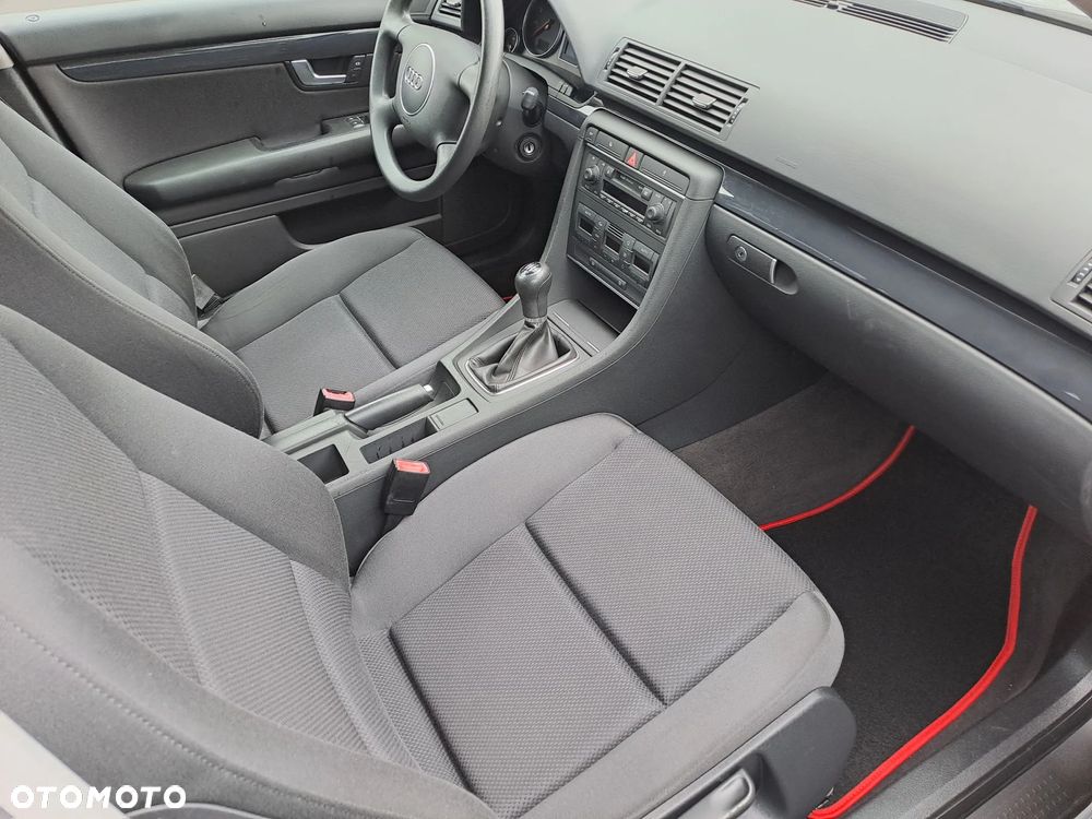 Audi A4 Limousine - 20