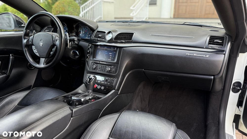 Maserati GranTurismo S - 10