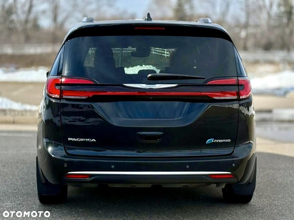 Chrysler Pacifica - 5