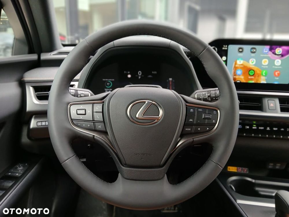 Lexus UX 300h F Sport Design - 14