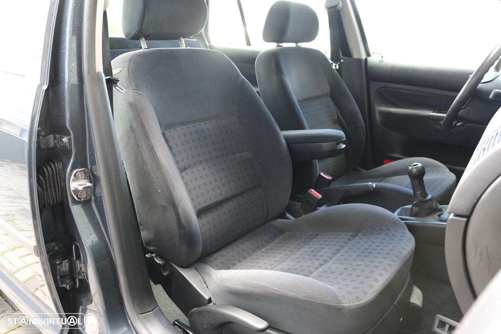 VW Golf 1.4i Confortline JE+AC - 10