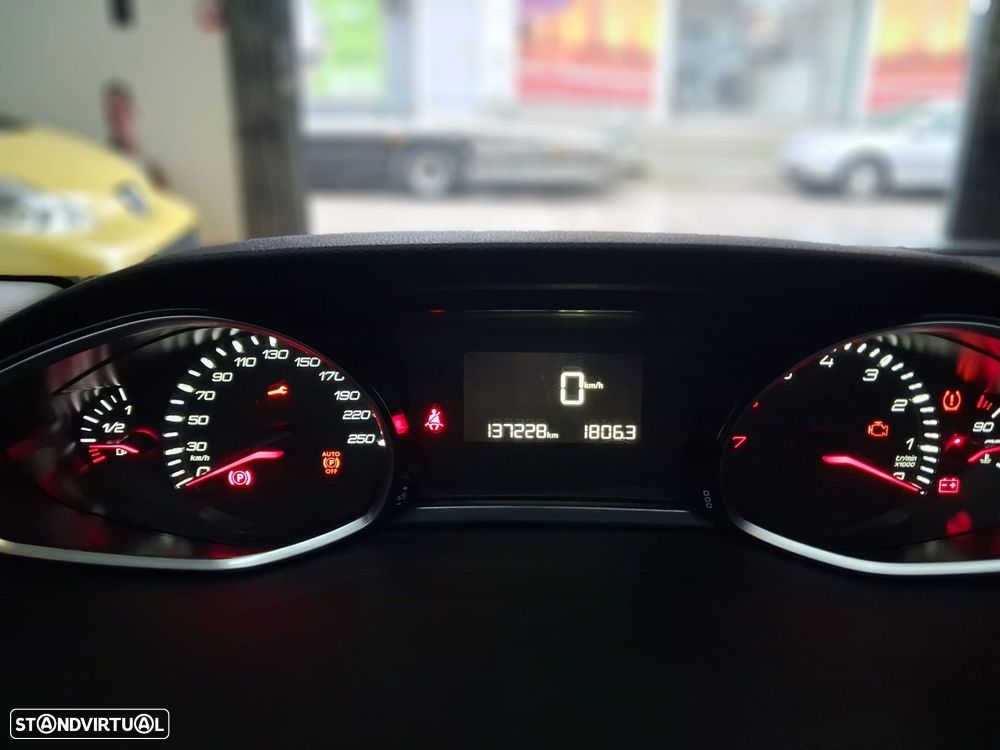 Peugeot 308 SW 1.2 PureTech Style - 8