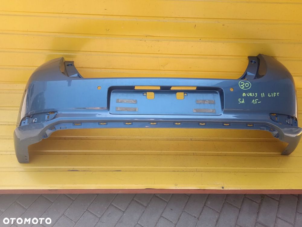 TOYOTA AURIS II LIFT ZDERZAK TYŁ SEDAN HATCHBACK - 1