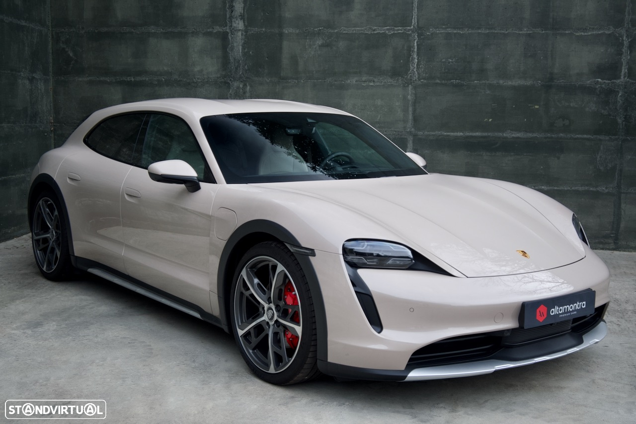 Porsche Taycan Cross Turismo 4S - 2