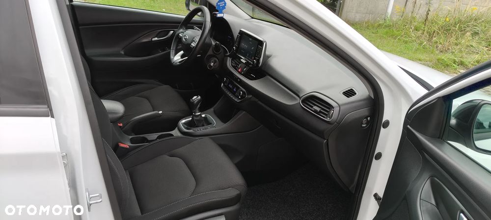 Hyundai i30 1.0 T-GDI GO Plus - 24