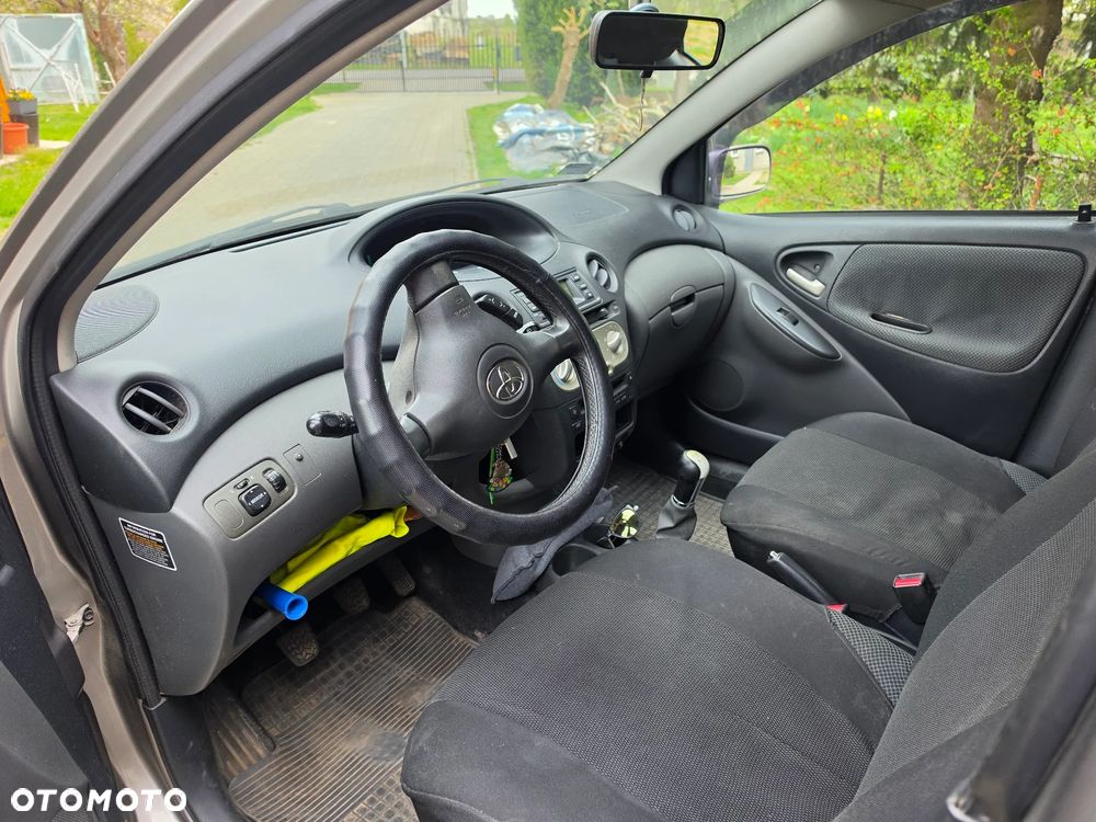 Toyota Yaris 1.4 D-4D Sol - 7