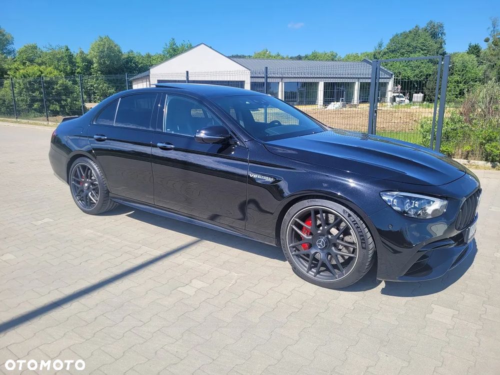 Mercedes-Benz Klasa E AMG 63 S 4Matic+ AMG Speedshift MCT-9G - 4