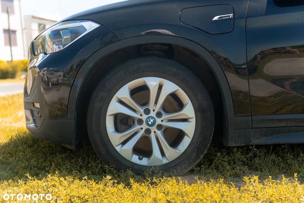 BMW X1 xDrive25e Advantage - 8