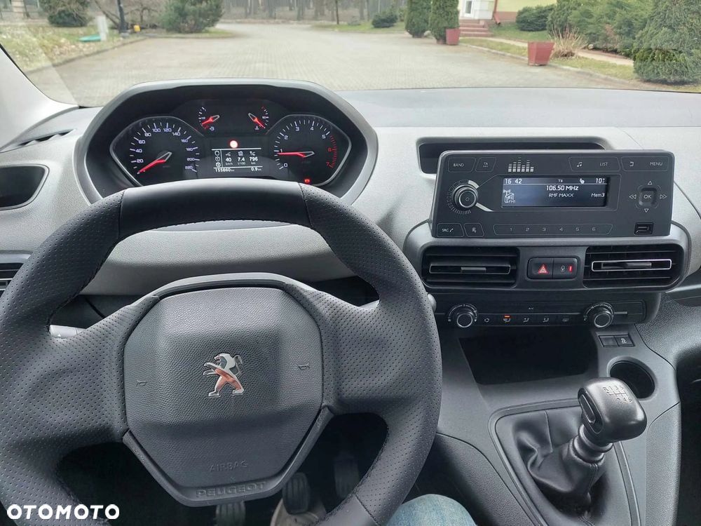 Peugeot Rifter - 12