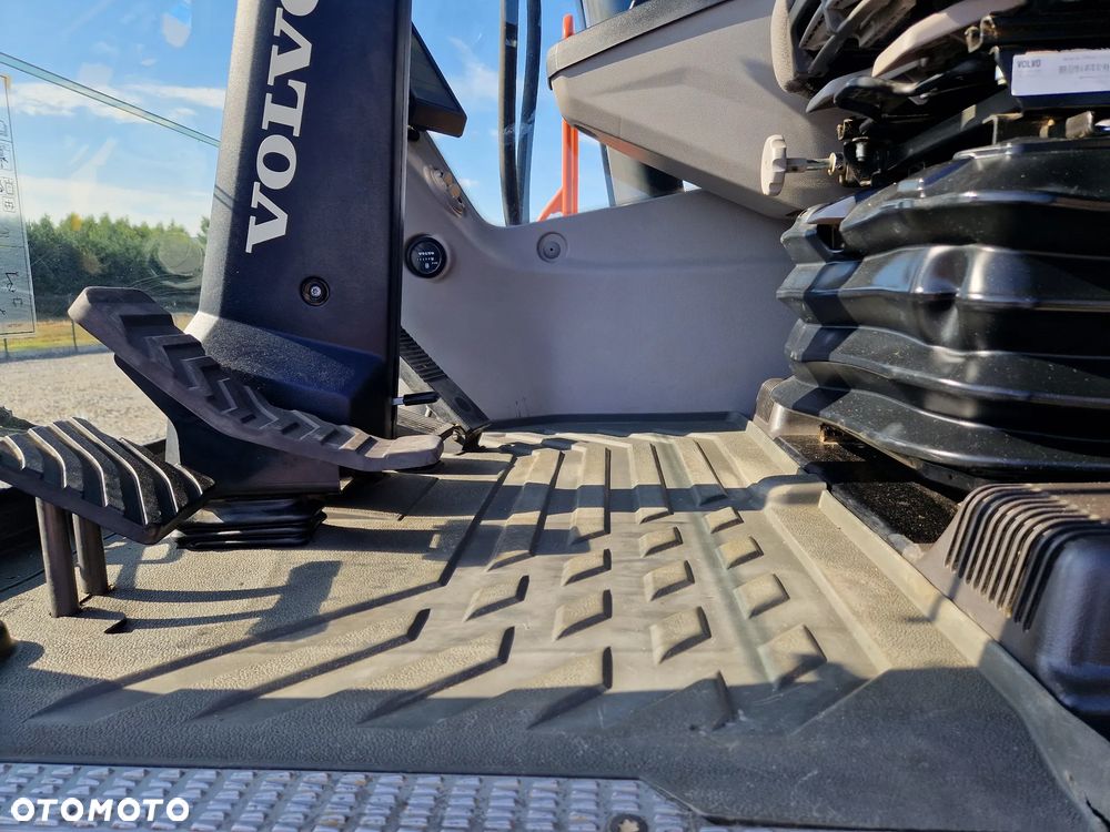 Volvo EWR150E - 25