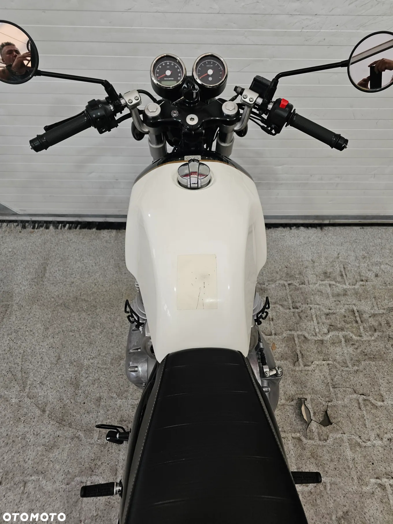 Royal Enfield Continental - 35