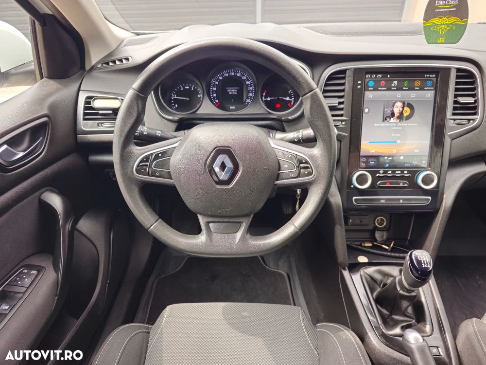 Renault Megane Blue dCi 116 Life - 15