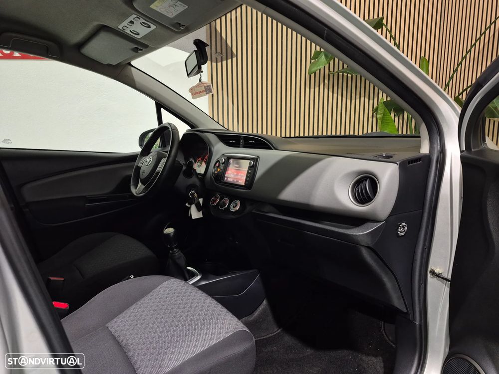 Toyota Yaris 1.4 D-4D Comfort+P.Style - 11