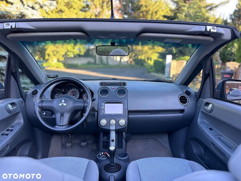 Mitsubishi Colt 1.5 Invite - 12