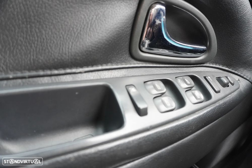 Volvo S40 1.9 D CR - 30