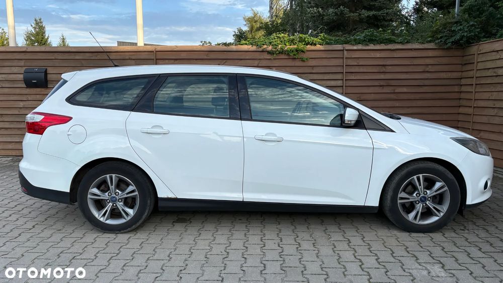 Ford Focus 2013 photo 2