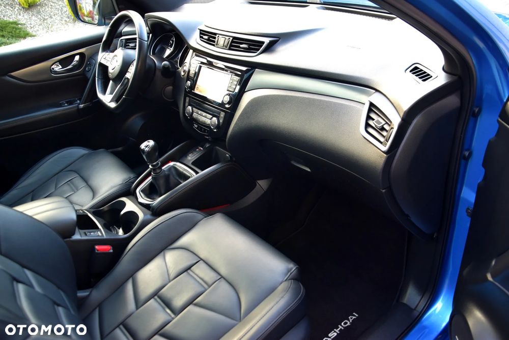 Nissan Qashqai 1.6 DIG-T Tekna+ - 23
