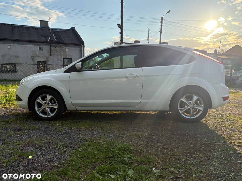 Ford Focus 1.6 16V Sport - 11