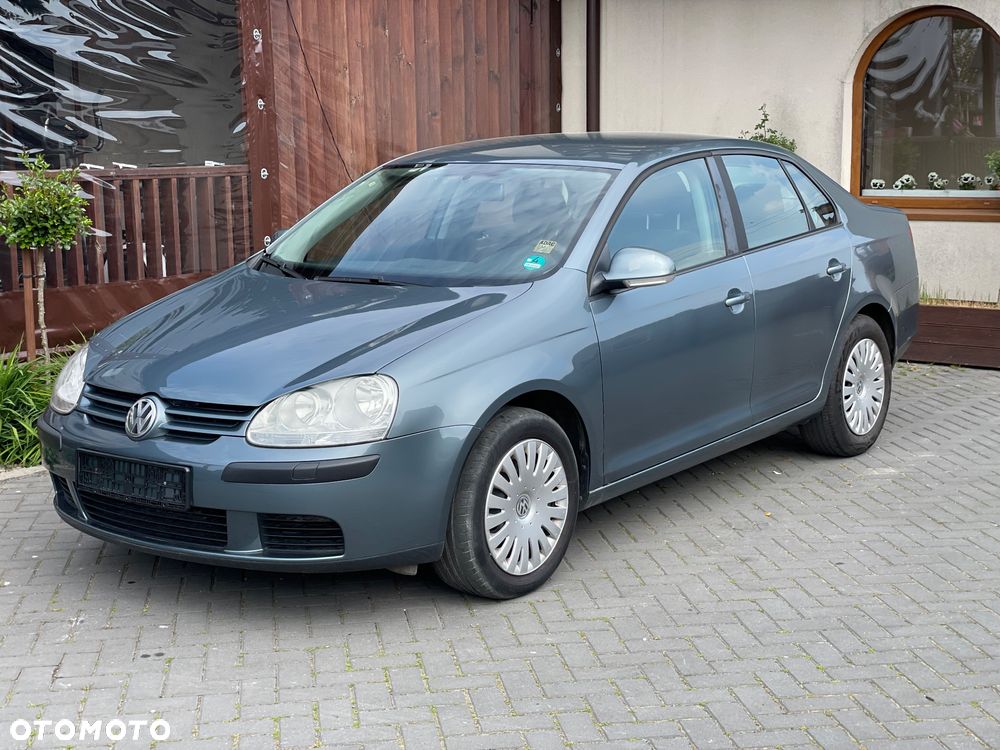 Volkswagen Jetta 1.6 Comfortline - 3