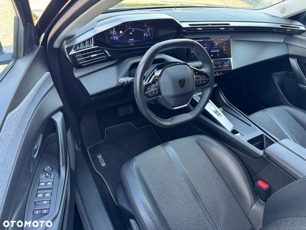 Peugeot 308 1.2 PureTech Allure Pack S&S EAT8 - 29
