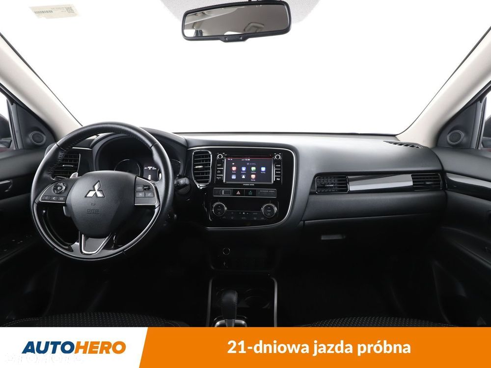 Mitsubishi Outlander - 13