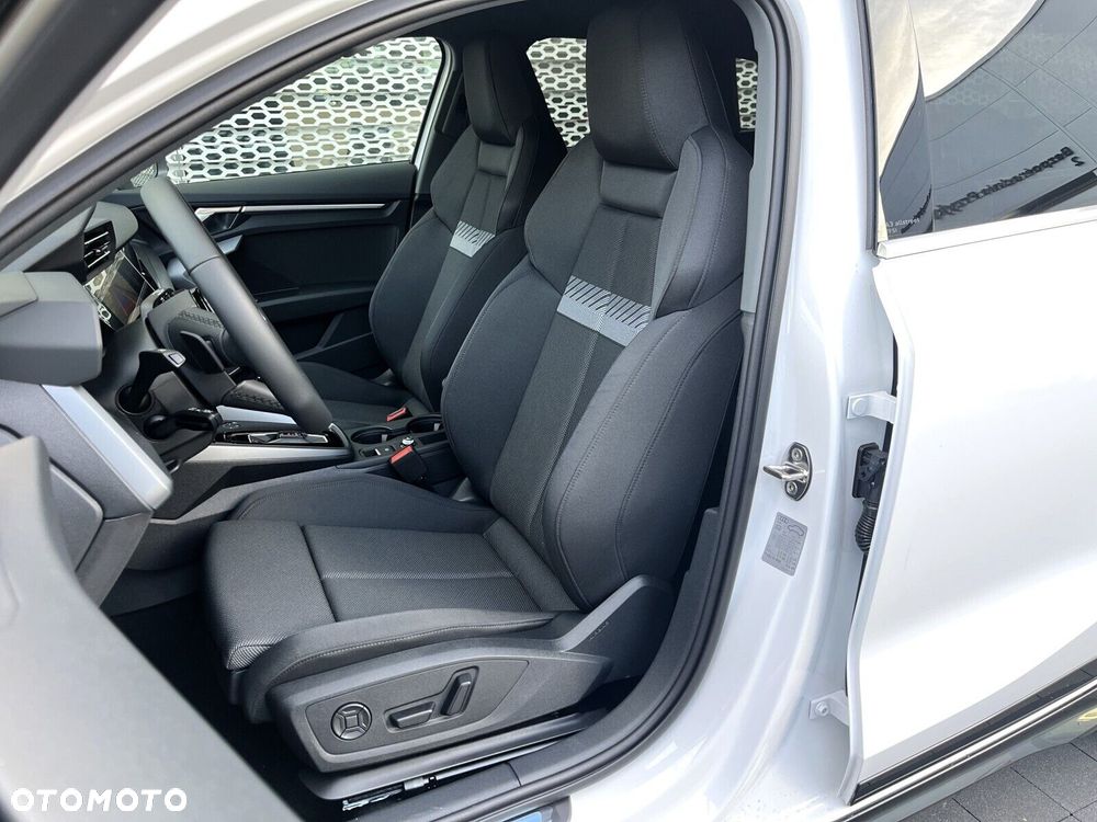 Audi A3 Sportback - 6