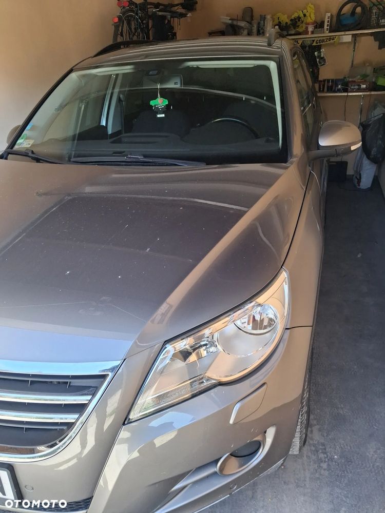 Volkswagen Tiguan - 6