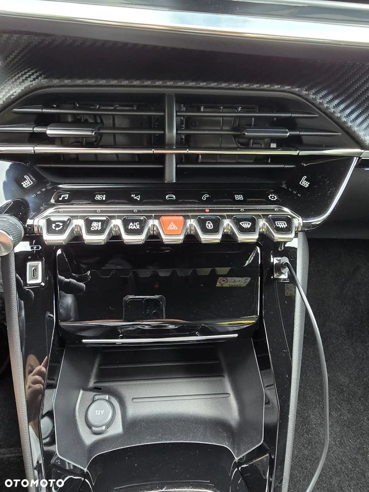 Peugeot 2008 1.2 PureTech GT Line S&S EAT8 - 12