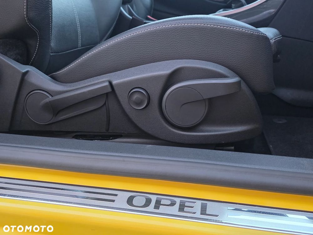 Opel Astra 2.0 CDTI Sport S&S - 28