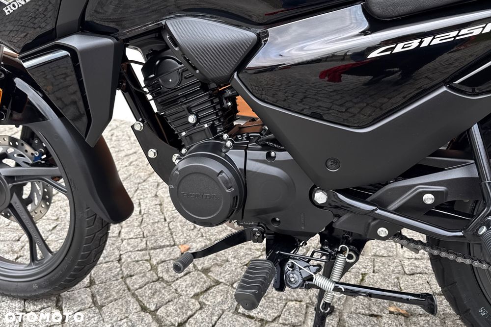 Honda CBF - 22