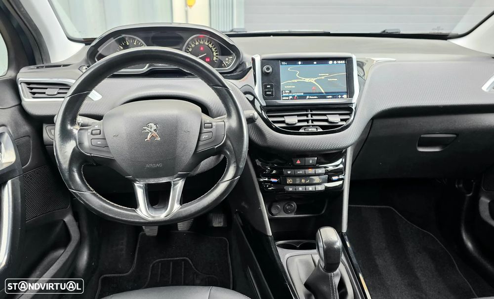Peugeot 2008 PureTech 110 Stop&Start Allure - 17