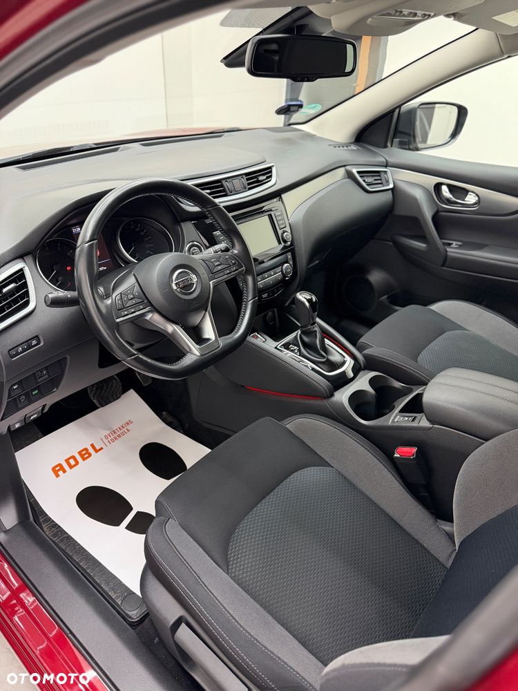Nissan Qashqai 1.3 DIG-T DCT TEKNA - 11