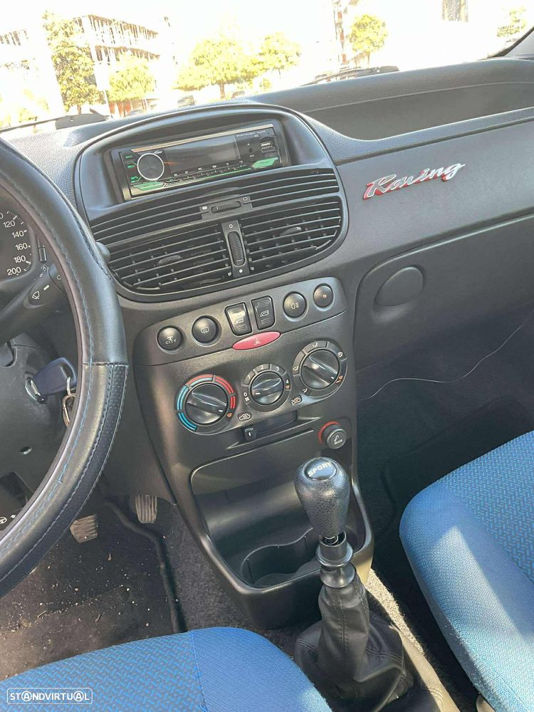 Fiat Punto 1.2 16V ELX - 18