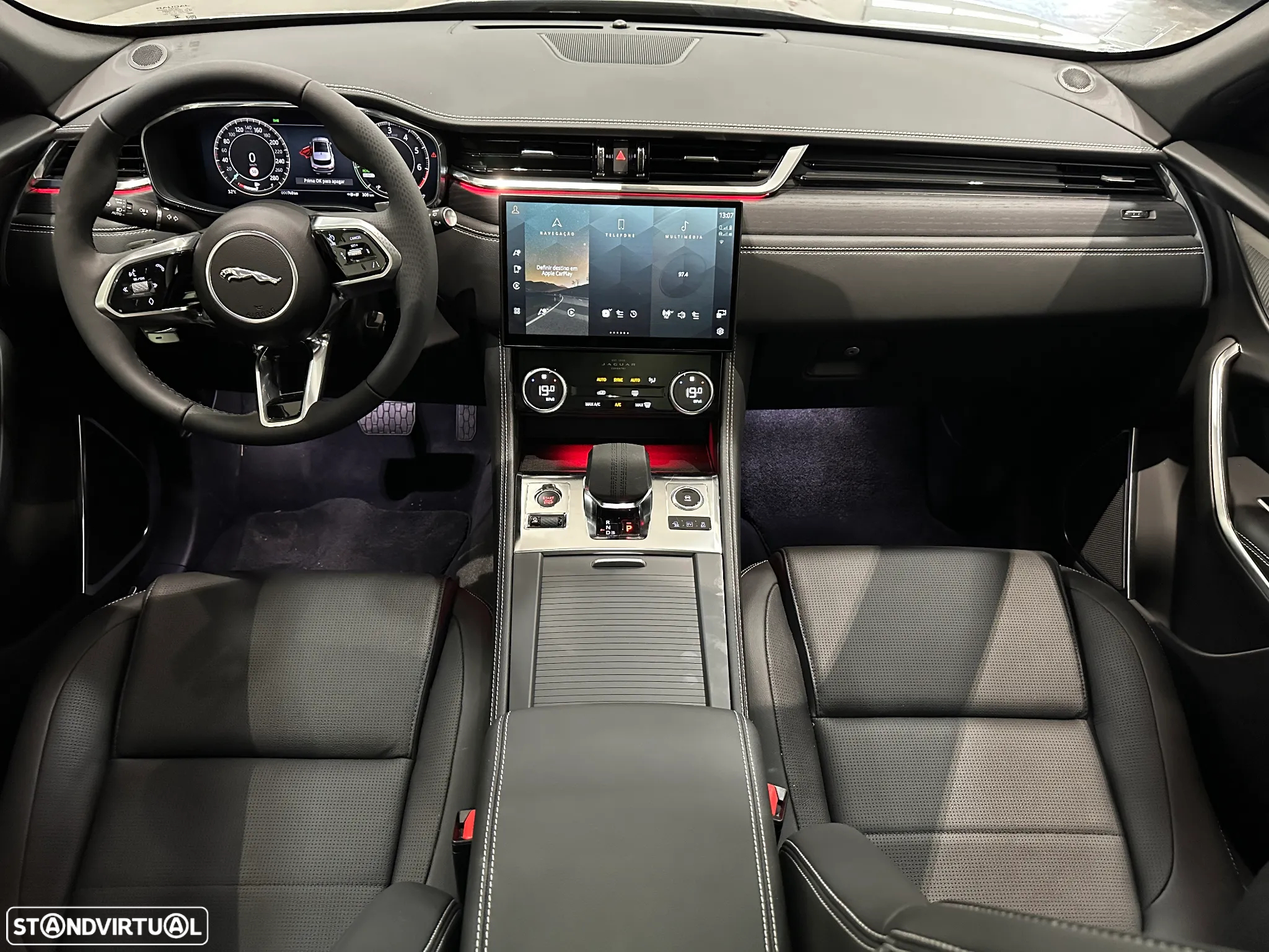 Jaguar F-Pace 2.0 P400e AWD R-Dynamic S - 10
