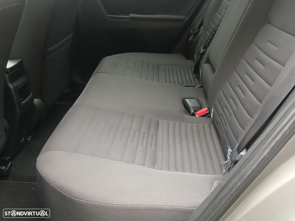 Toyota Auris Touring Sports 1.4 D-4D Exclusive+Navi - 18