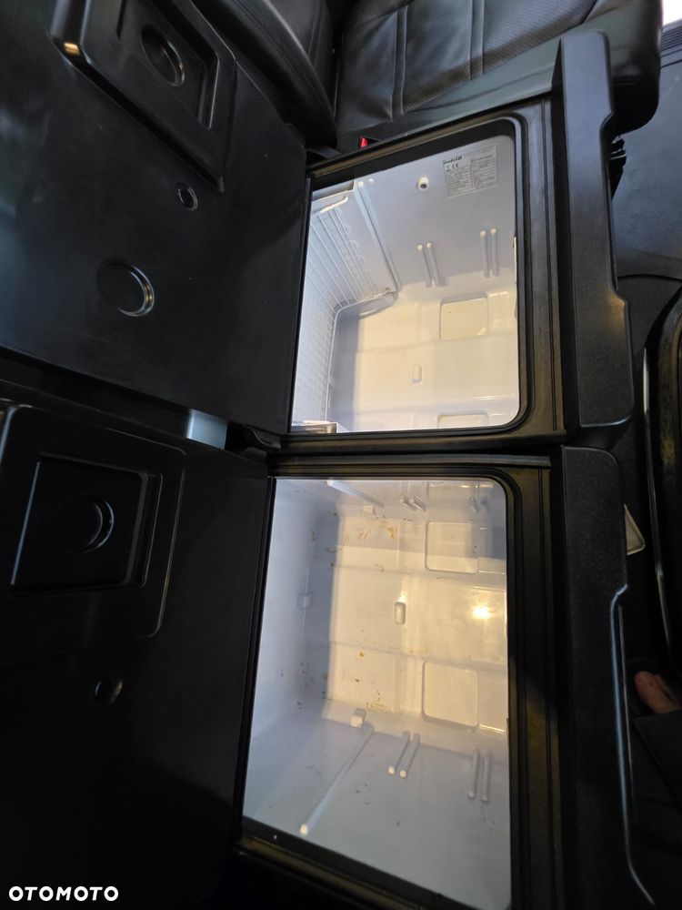 Iveco S-WAY 460 / FIRANKA / WINDA  / NOWE OPONY / 18PALET / AUTOMAT / KLIMA POSTOJOWA / CAŁY NA PODUSZKACH / SYPIALKA / SERWISOWANY / 2021 / JAK NOWY  / E6 - 30