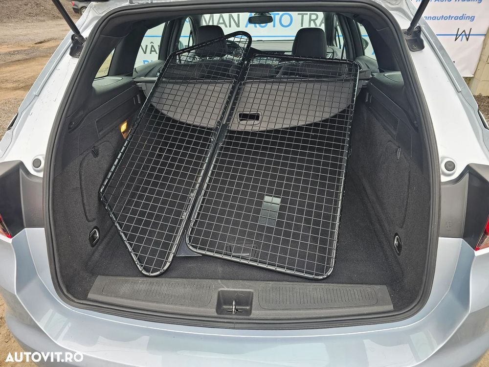 Opel Astra 1.6 D Start/Stop Dynamic - 9