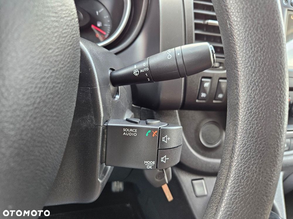 Renault Trafic L2H1 *69900zł NETTO* Brygadówka 6 osób 2.0dCi/120KM - 25