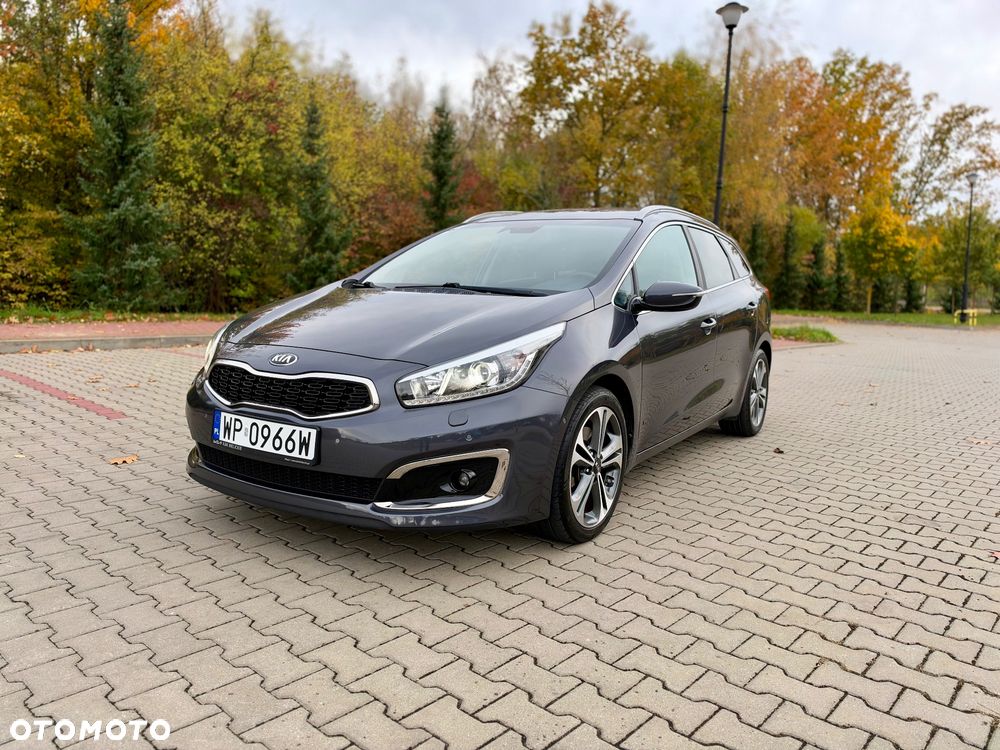 Kia Ceed 1.6 CRDi 136 ISG Platinum Edition - 14
