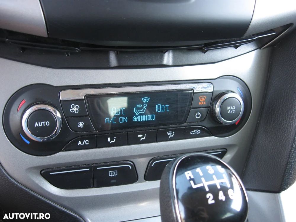 Ford Focus - 9