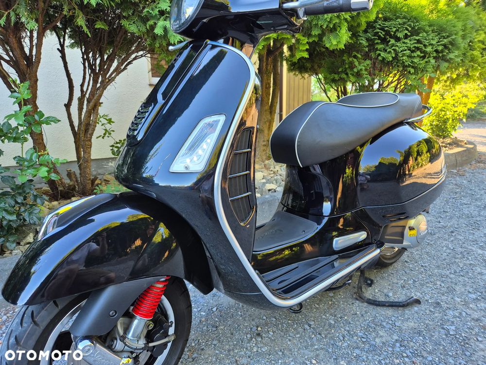 Vespa GTS - 16