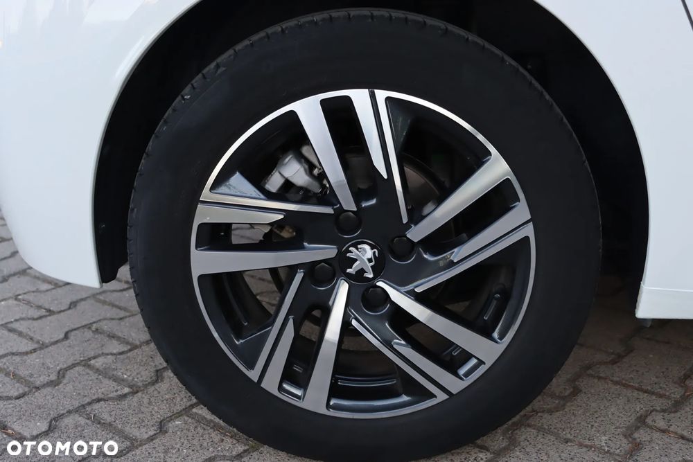 Peugeot 208 1.2 PureTech Allure S&S EAT8 - 17