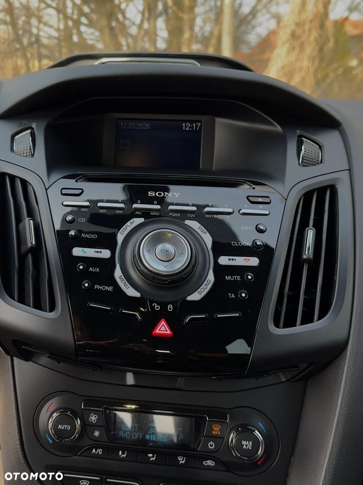 Ford Focus 2.0 EcoBoost ST mit Leder-Sport-Paket - 27