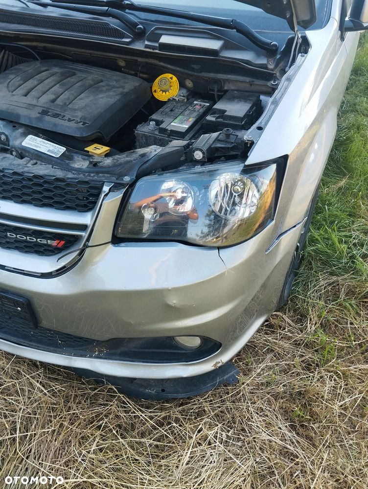 Dodge Grand Caravan 3.6 R/T - 15