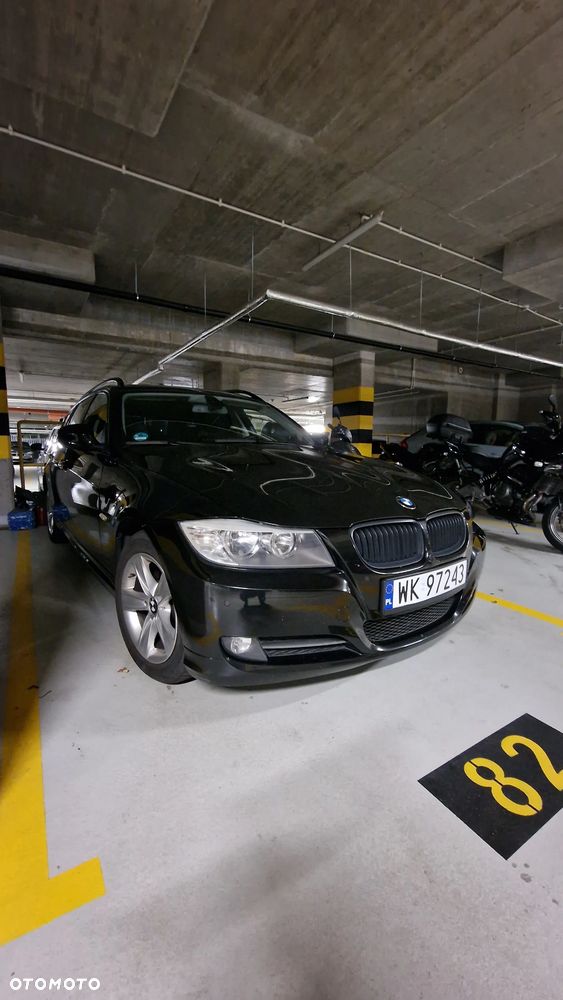 BMW Seria 3 320i - 10