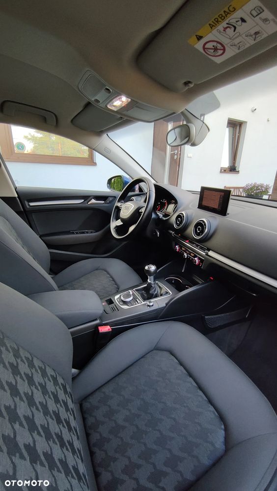 Audi A3 Sportback 1.4 TFSI Attraction - 10