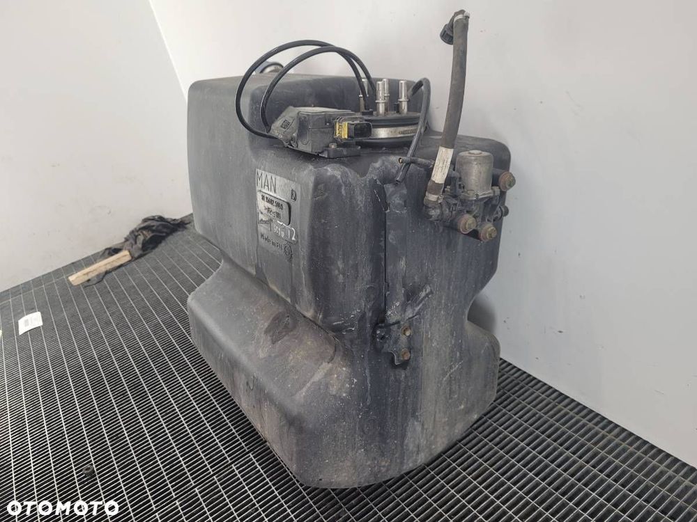 ZBIORNIK ADBLUE MAN TGX I 81154025049 KOMPLETNY - 4